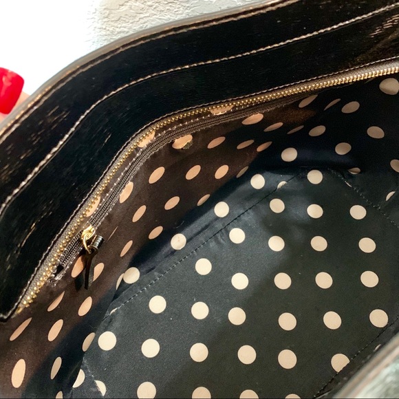 Kate Sade Patent Leather Tote with Zipper - Picture 6 of 7